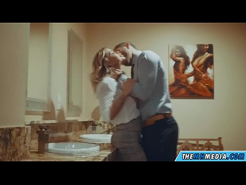 ❤️ Döşlü sarışın sizi ictimai tualetdə aldatdıqda ☑ Porn video az.dickies-shop.ru ☑